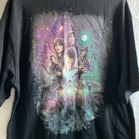 Stranger Things tshirt by H&M - Picture 5 of 13